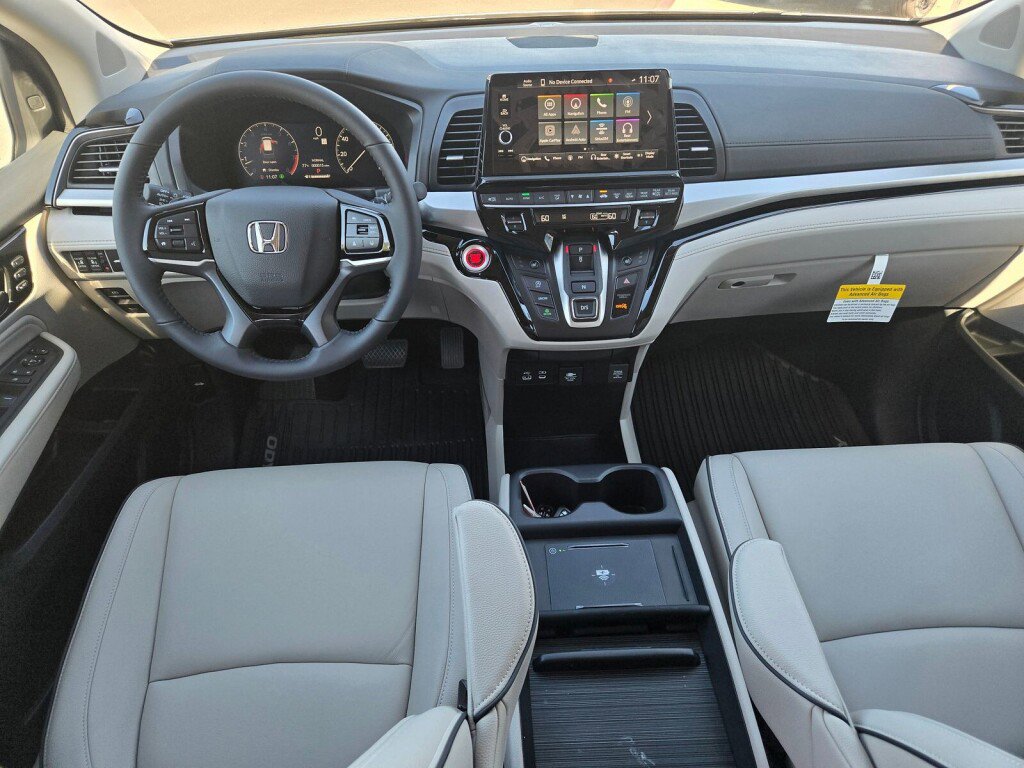 New 2026 Honda Odyssey Touring image 6
