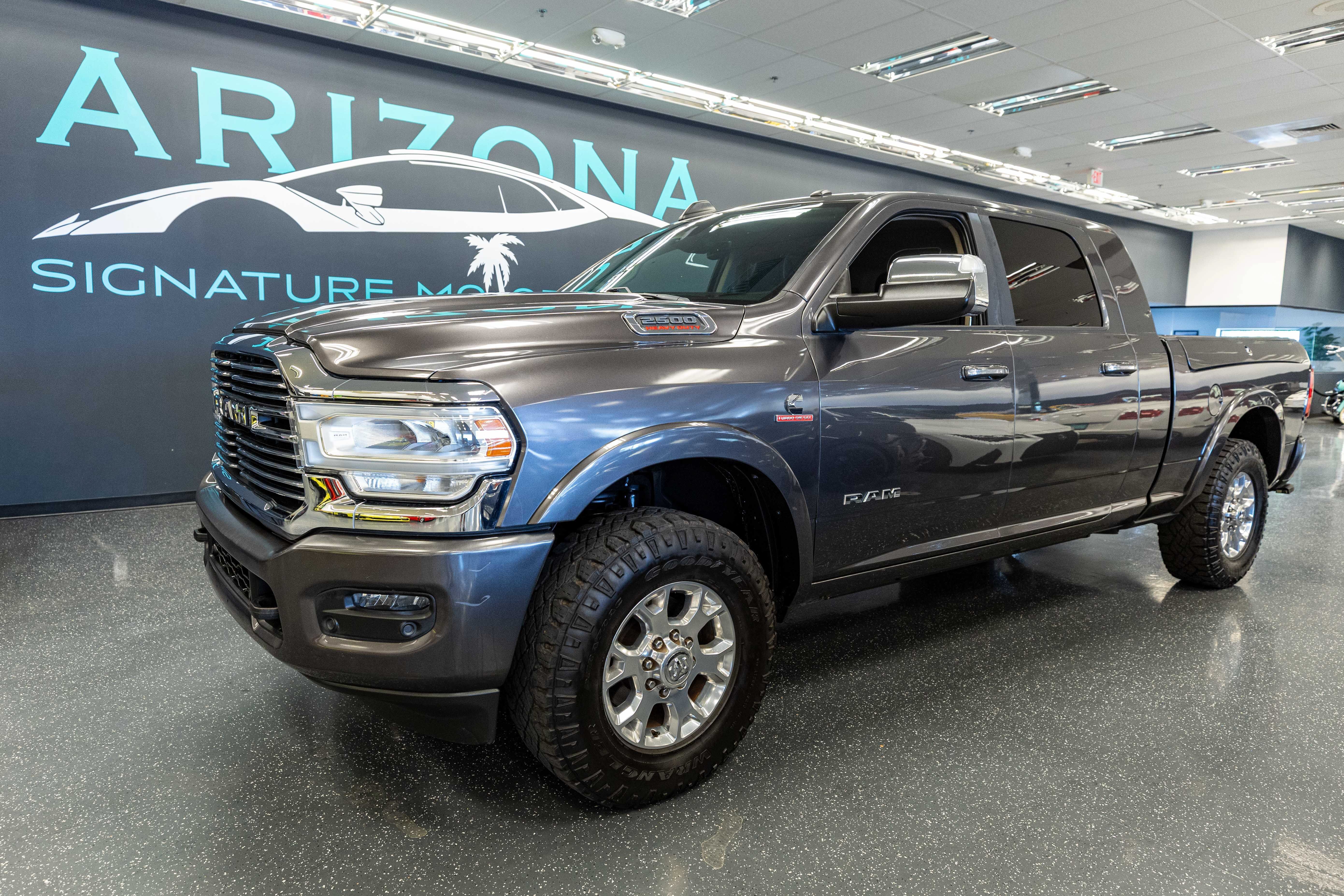 Used 2020 RAM 2500 Laramie AWD/4WD image 1