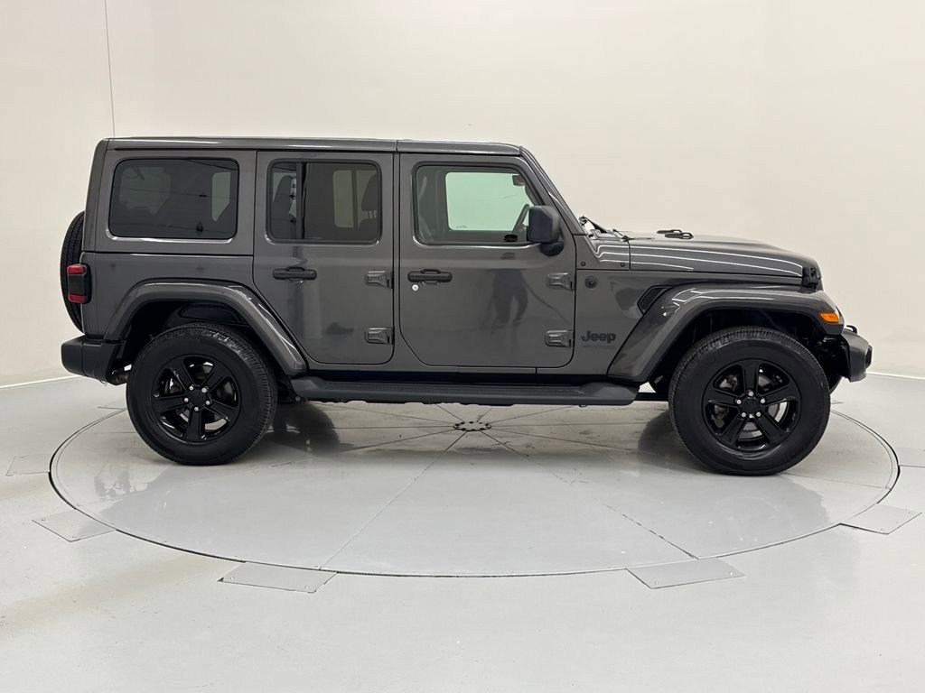 Used 2020 Jeep Wrangler Unlimited Sahara AWD/4WD image 7