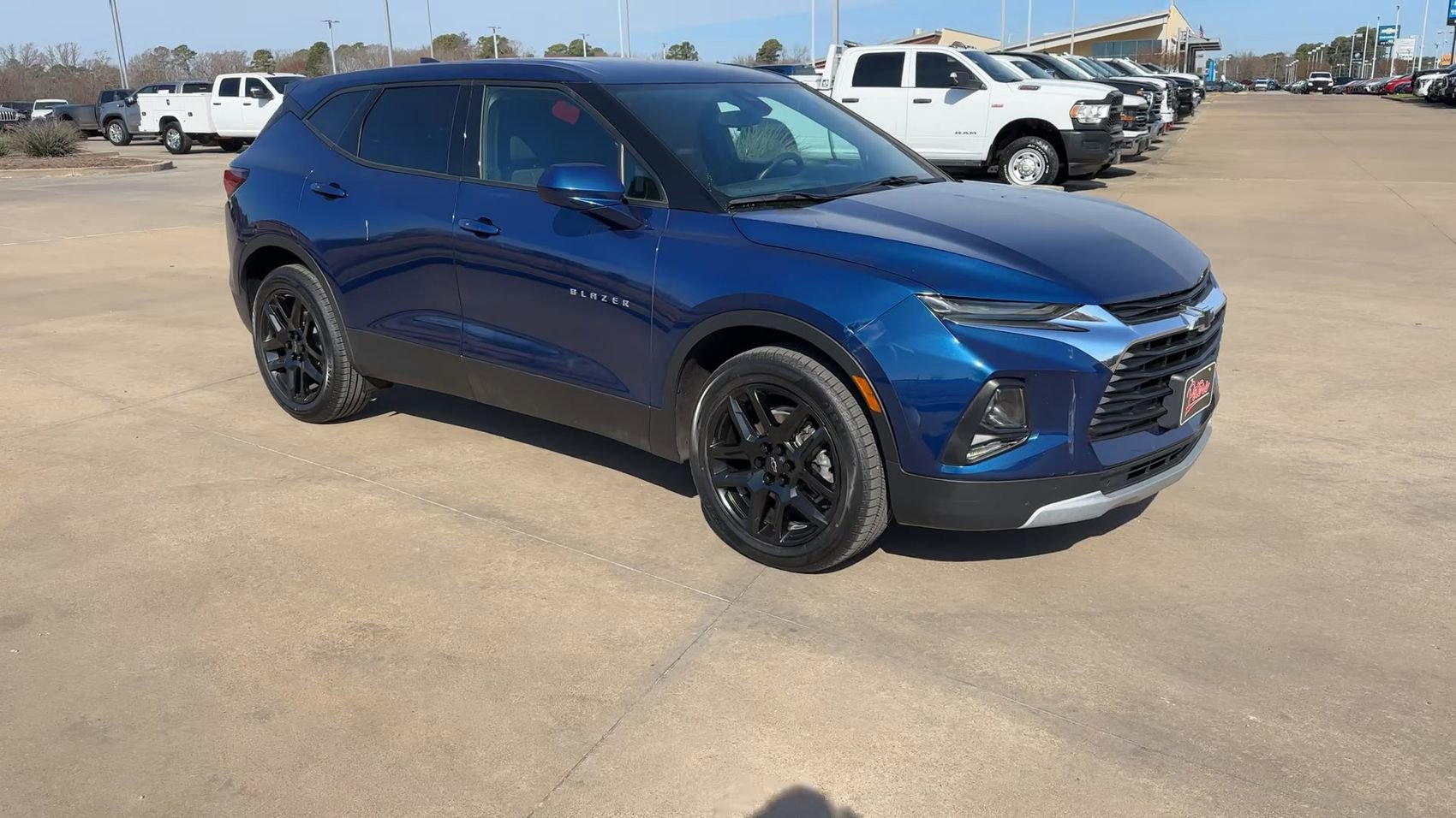 Used 2022 Chevrolet Blazer LT FWD image 3