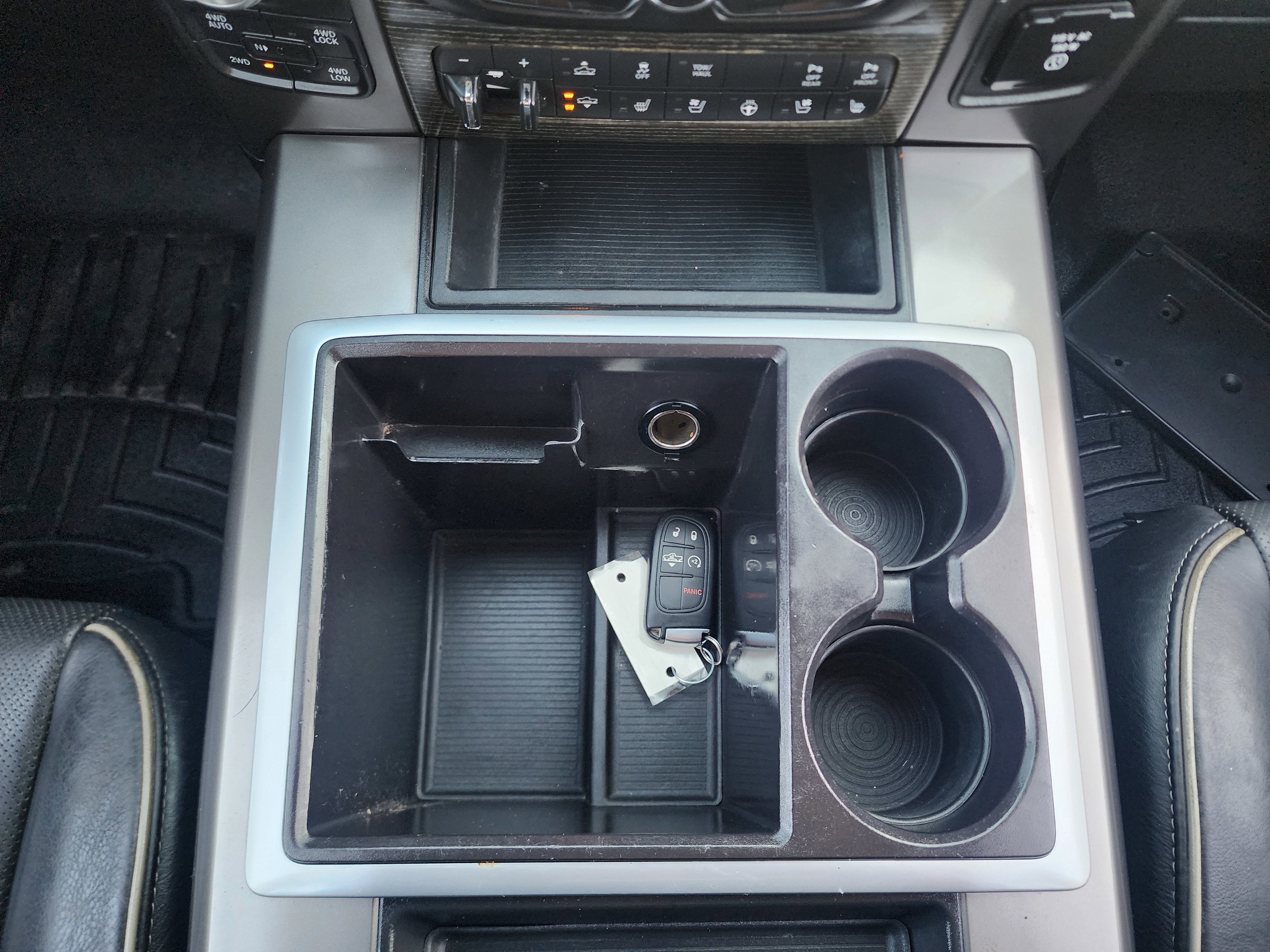 Used 2015 RAM 1500 Limited image 30