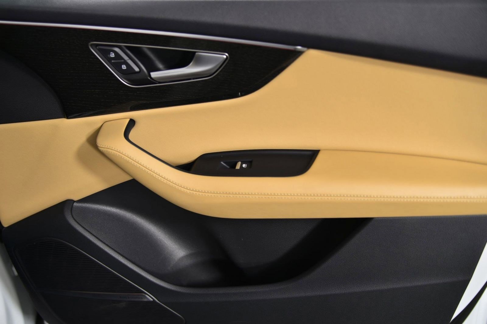 Used 2024 Audi Q7 3.0T Premium Plus image 9