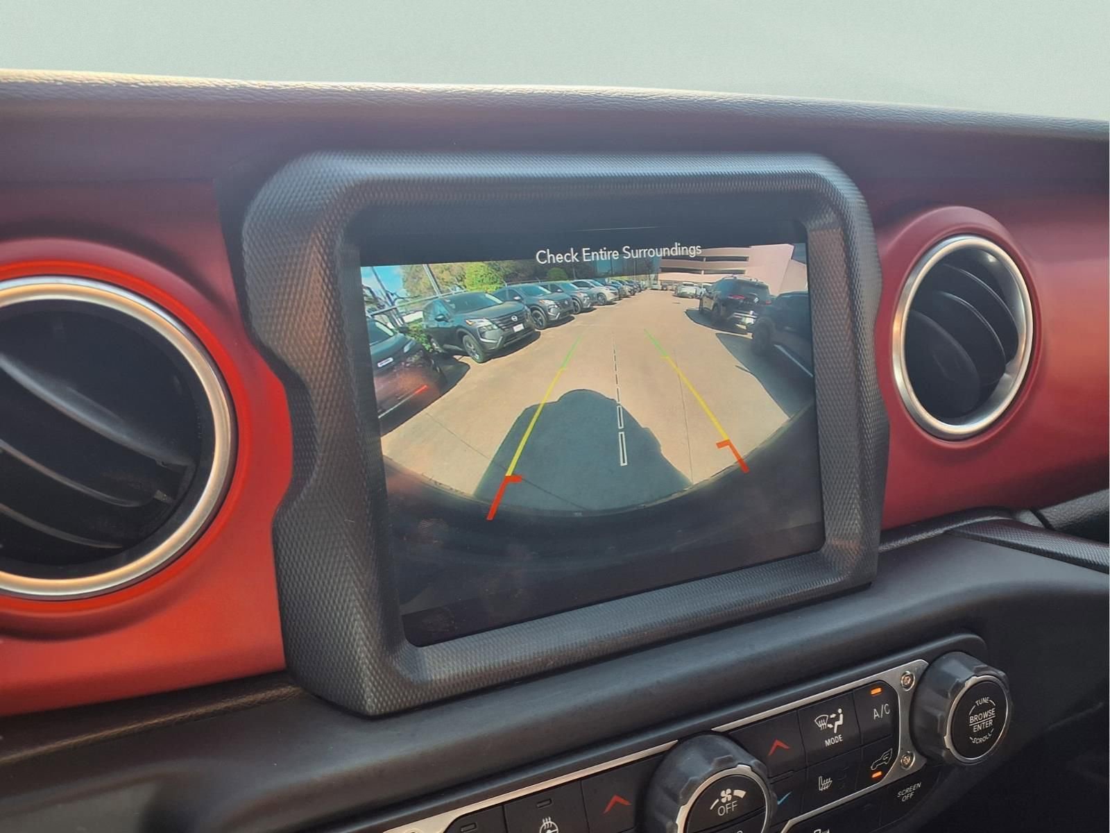 Used 2018 Jeep Wrangler Unlimited Rubicon image 18