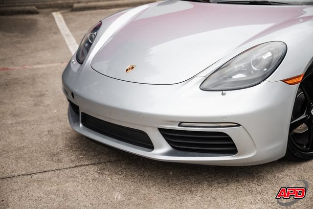 Used 2017 Porsche 718 Cayman RWD image 23