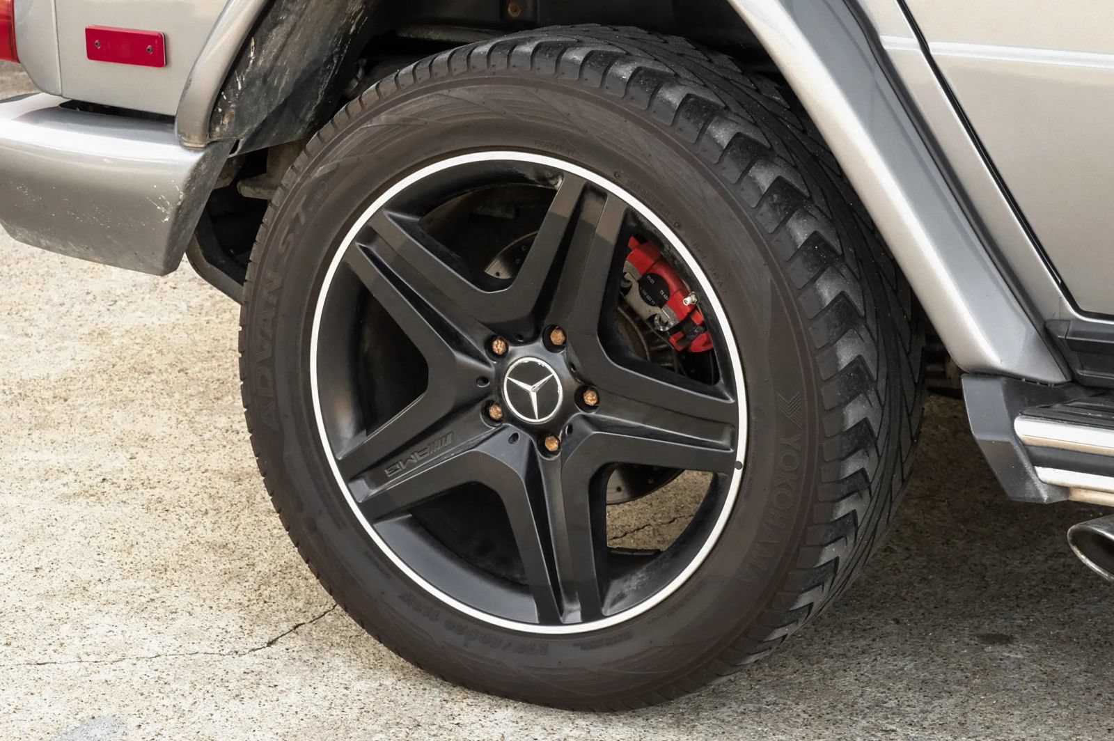 Used 2015 Mercedes-Benz G 63 AMG 4MATIC image 55