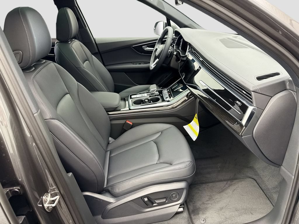 Used 2026 Audi Q7 3.0T Premium Plus w/ Premium Plus Package AWD/4WD image 18