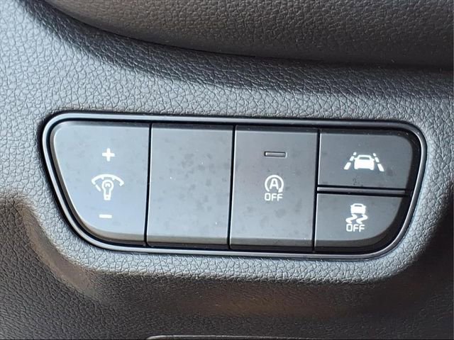 Used 2023 Kia Seltos LX image 16