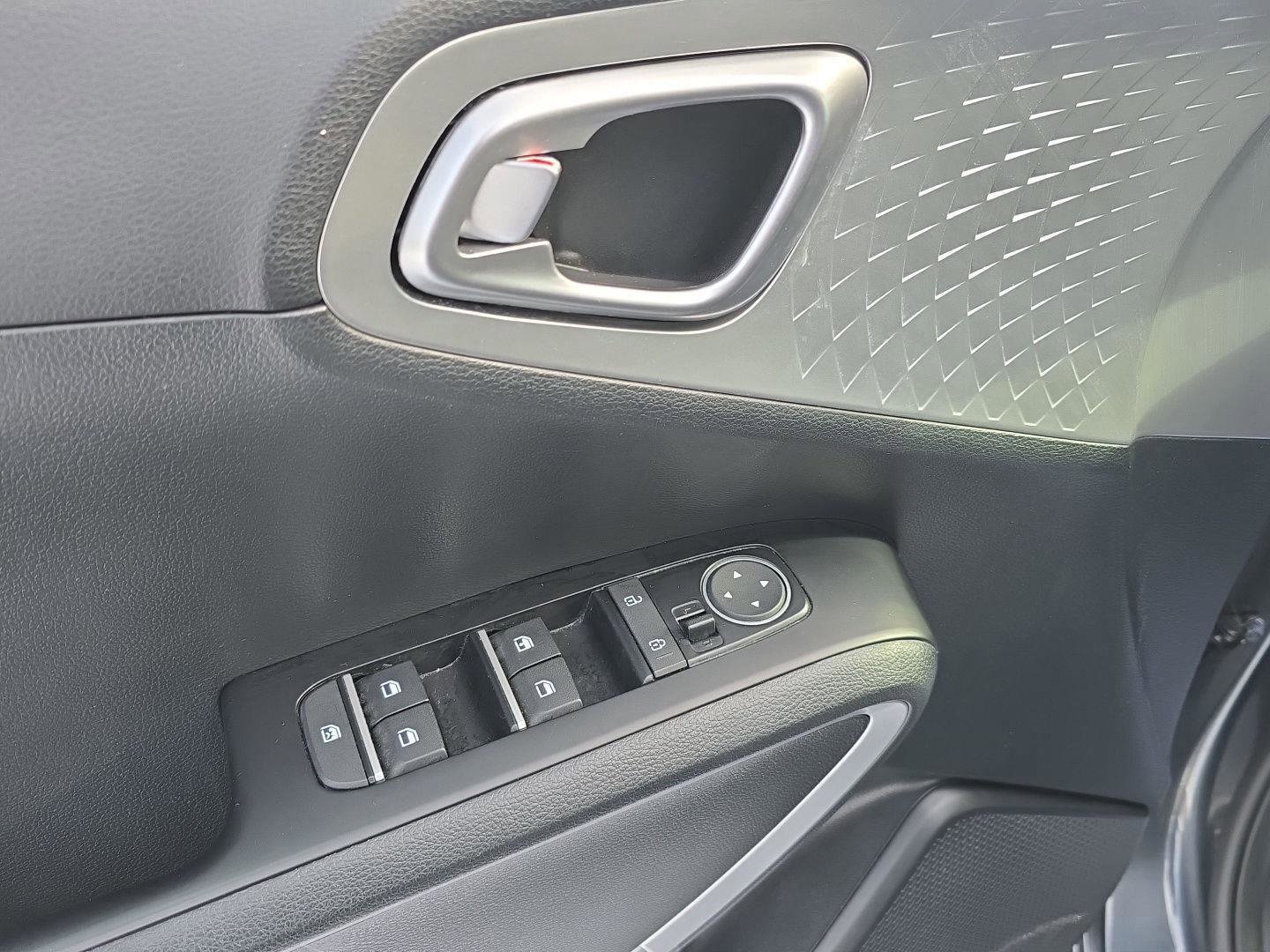 Used 2023 Kia Soul LX w/ Option Group 015 image 11