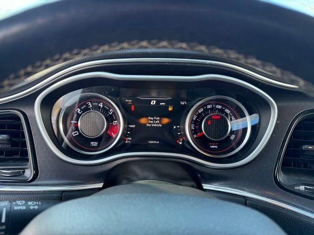 Used 2015 Dodge Challenger SRT w/ Technology Group image 22