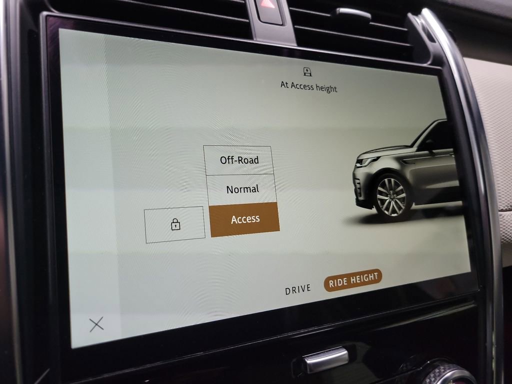 Used 2022 Land Rover Discovery HSE R-Dynamic image 34