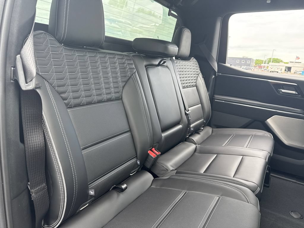 New 2025 GMC Sierra EV Denali AWD/4WD image 39