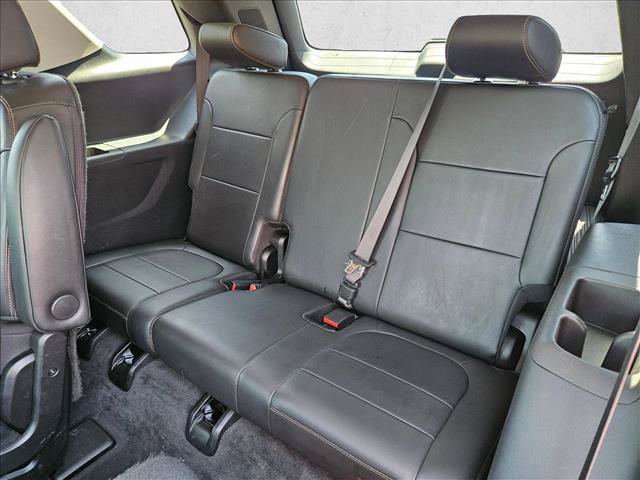 Used 2020 Chevrolet Traverse RS FWD image 23