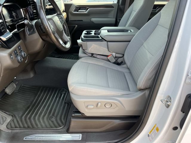 Certified 2024 Chevrolet Silverado 1500 LT AWD/4WD image 24