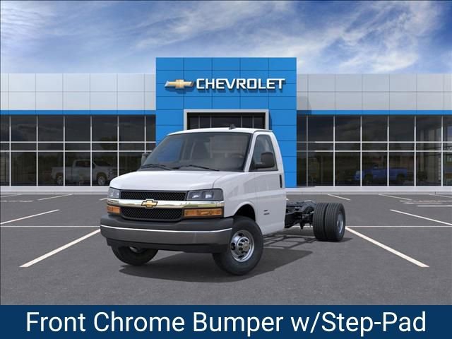 New 2025 Chevrolet Express 4500 4500 Series w/ Power Convenience Package image 9