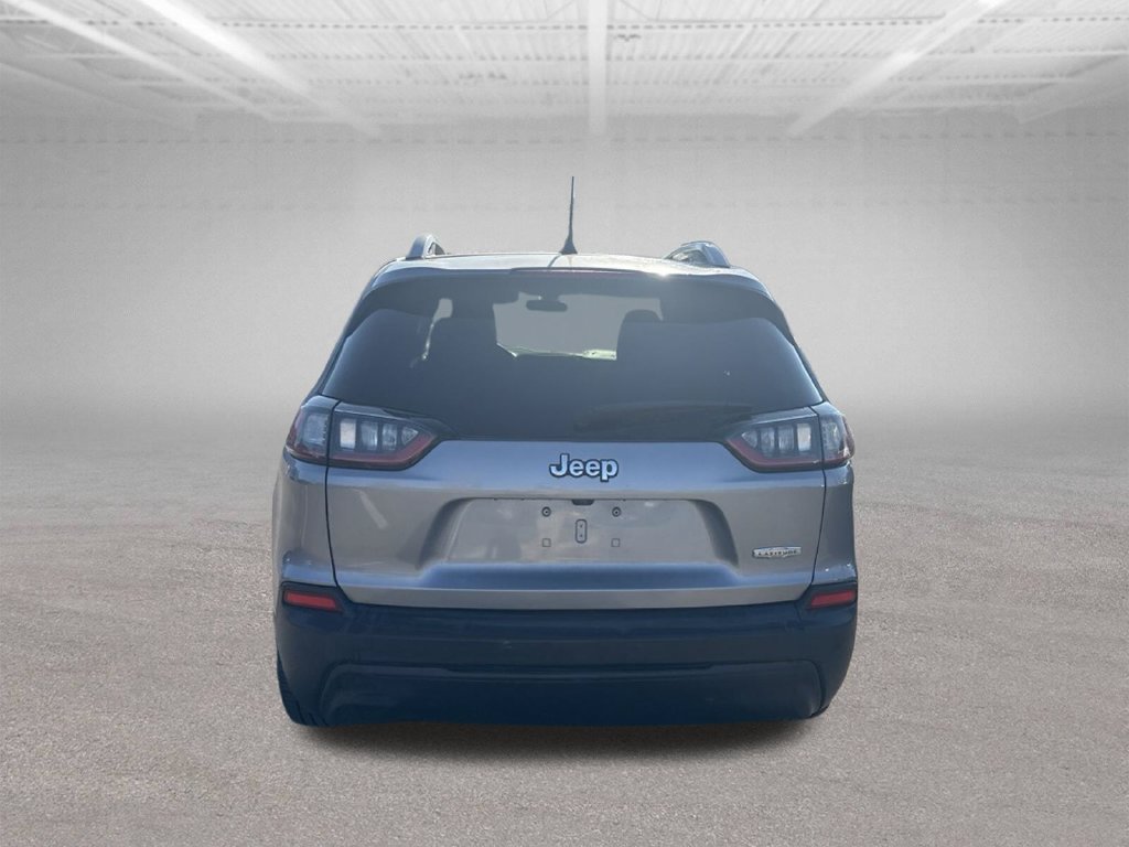 Used 2020 Jeep Cherokee Latitude FWD image 8