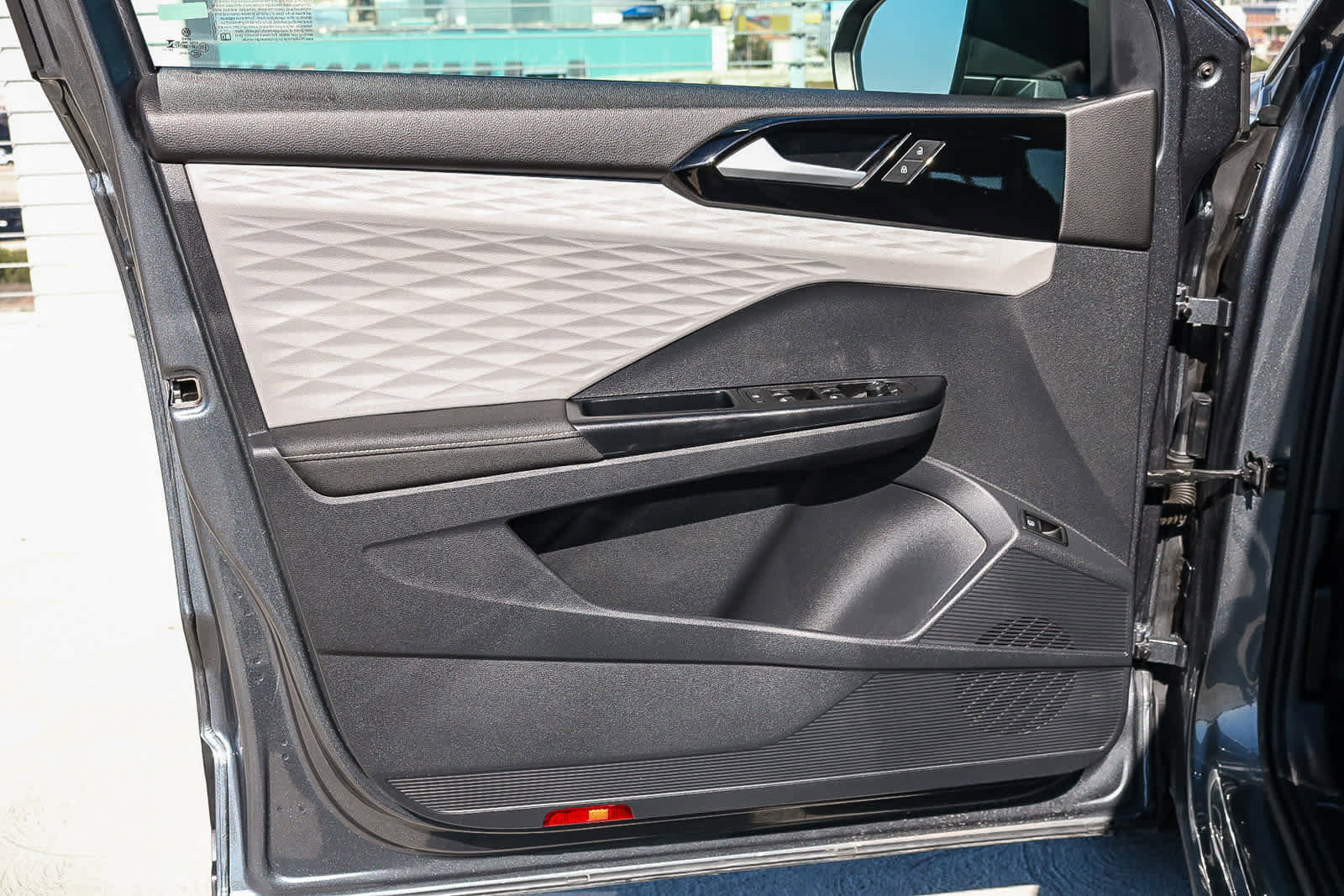 Used 2024 Volkswagen Taos S image 23