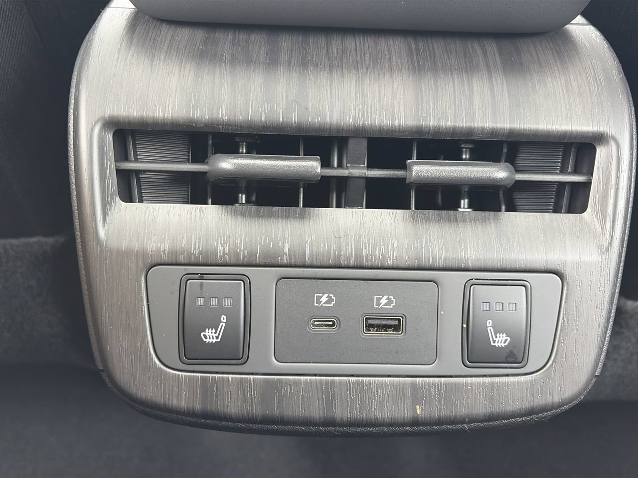 Certified 2024 Nissan Ariya FWD image 15