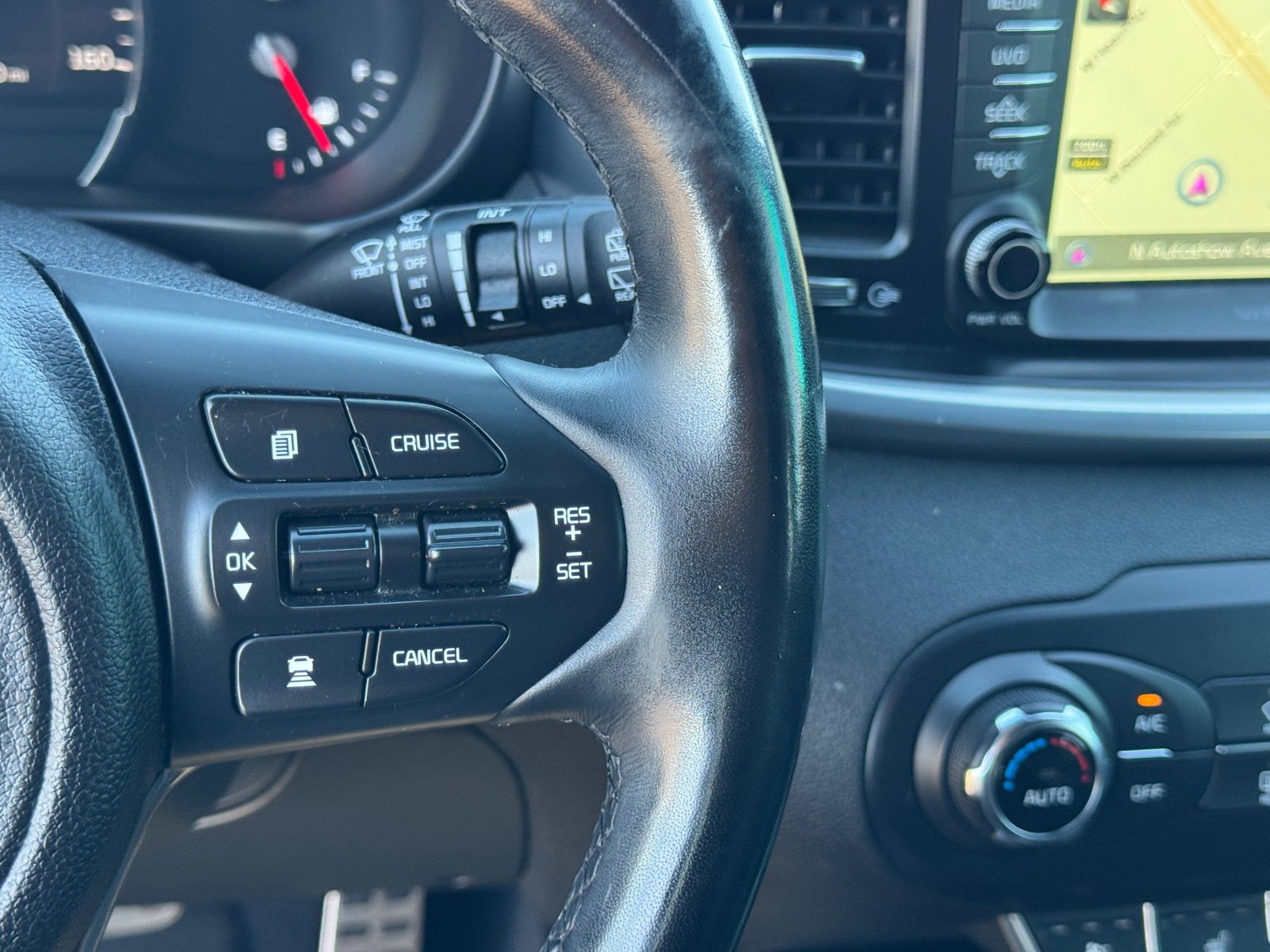 Used 2016 Kia Sorento SX w/ SXL Technology Package image 24