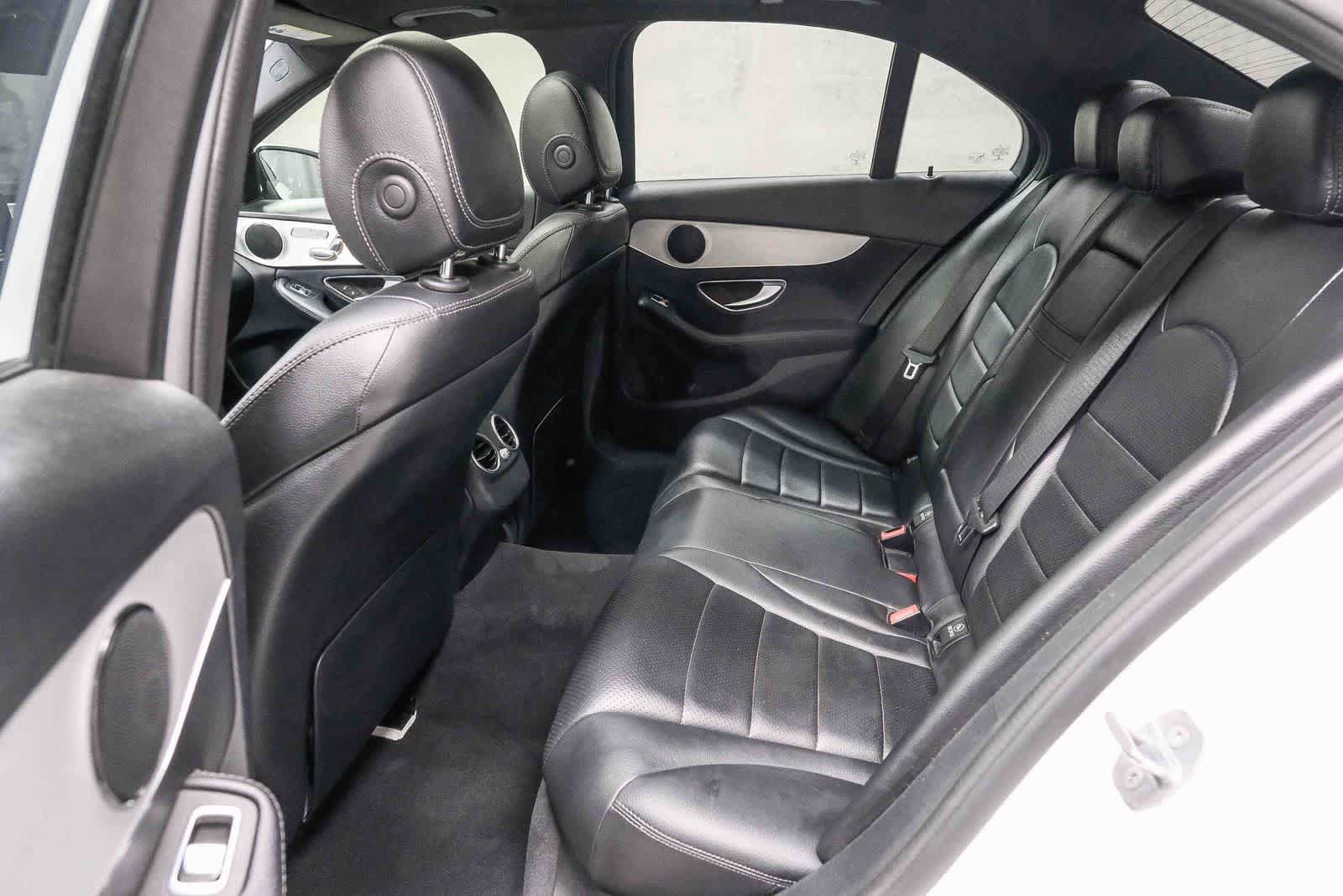 Used 2018 Mercedes-Benz C 300 Sedan image 25