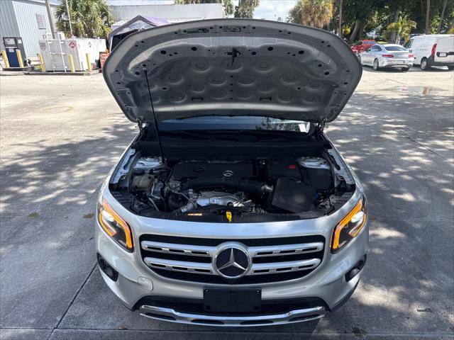 Used 2020 Mercedes-Benz GLB 250 w/ Premium Package image 35