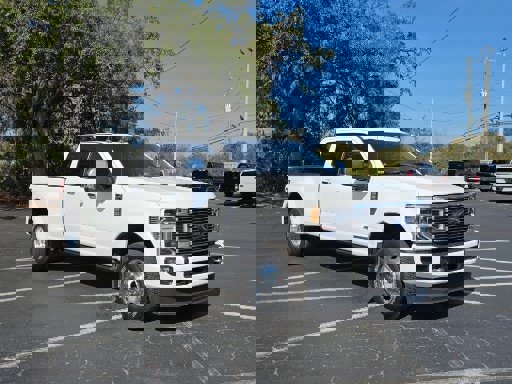 Certified 2022 Ford F350 Platinum image 2