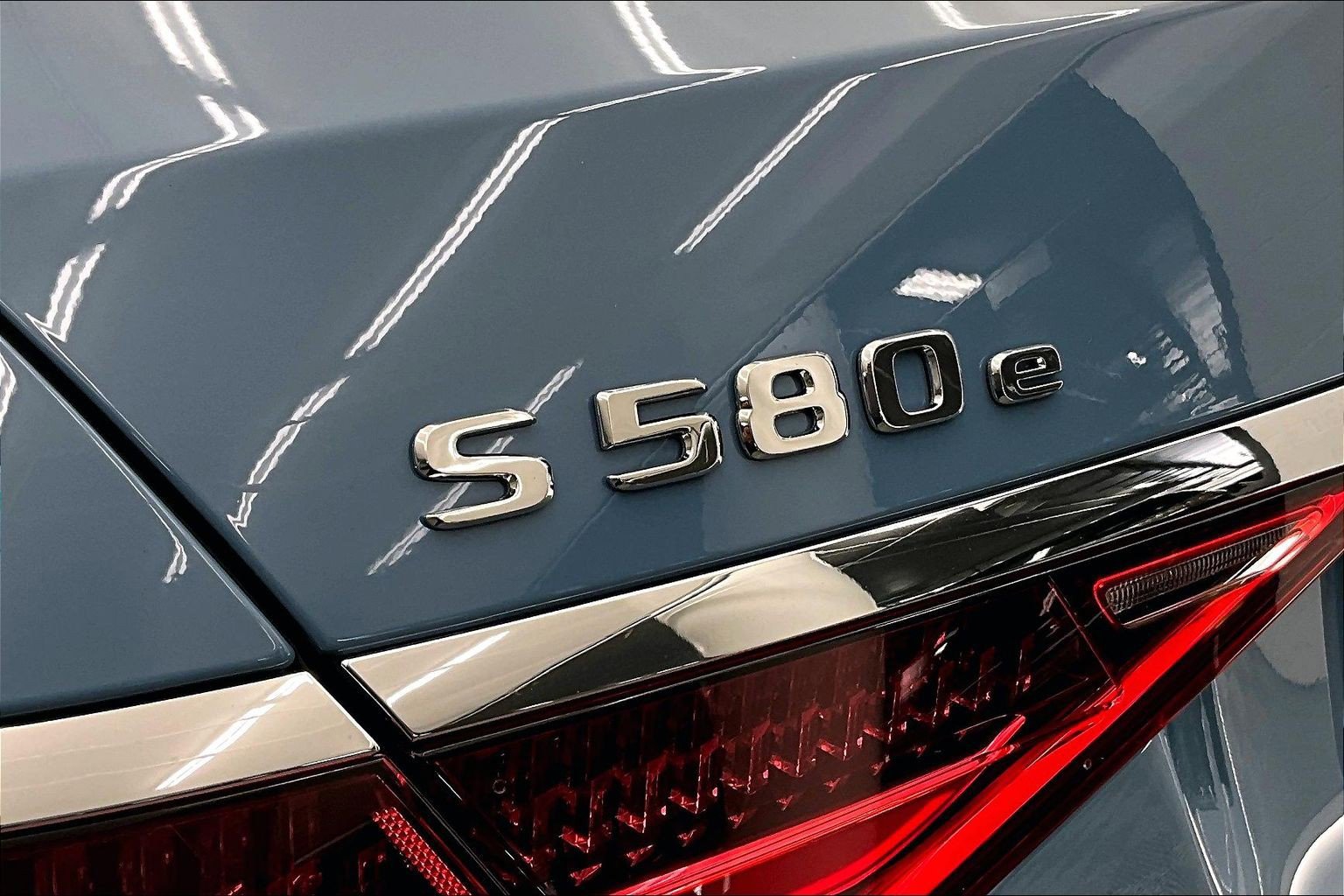 Used 2026 Mercedes-Benz S 580e 4MATIC Sedan image 32