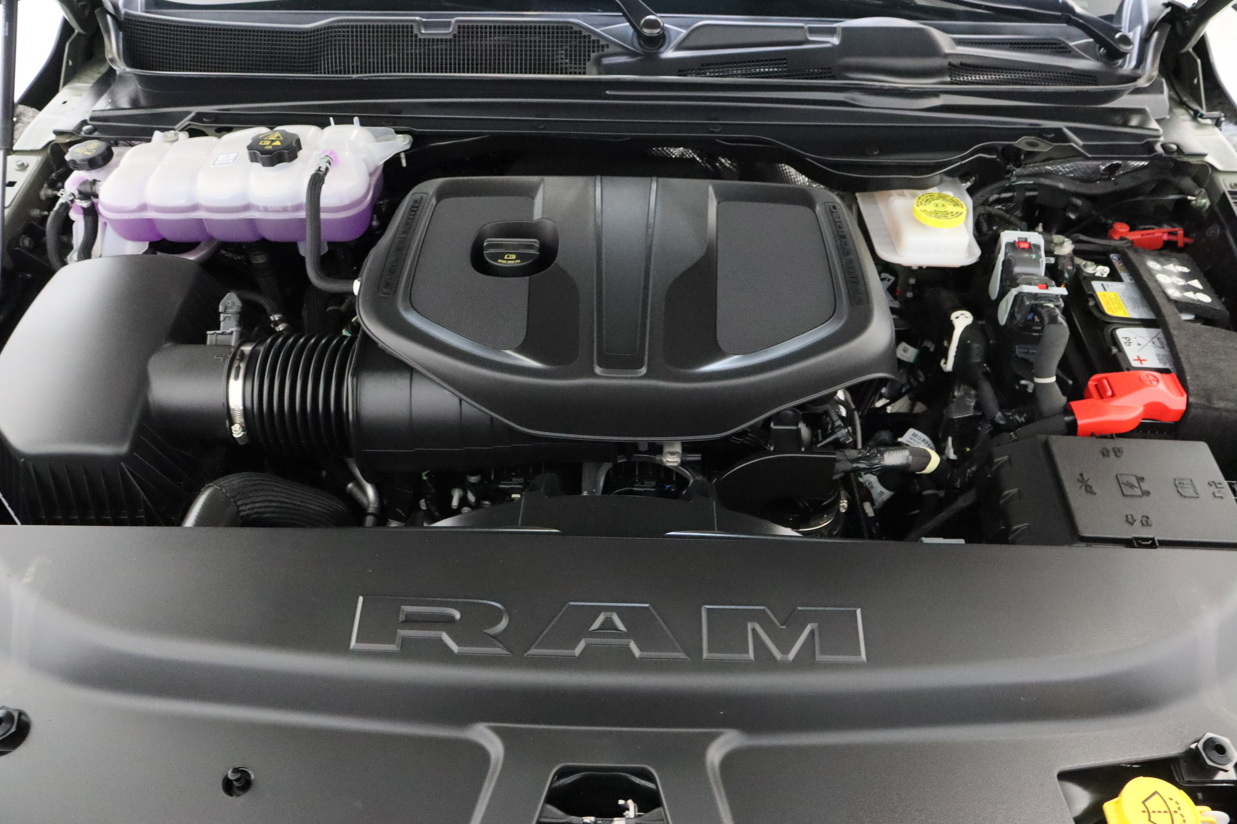 Used 2026 RAM 1500 Laramie w/ Night Edition RWD image 41