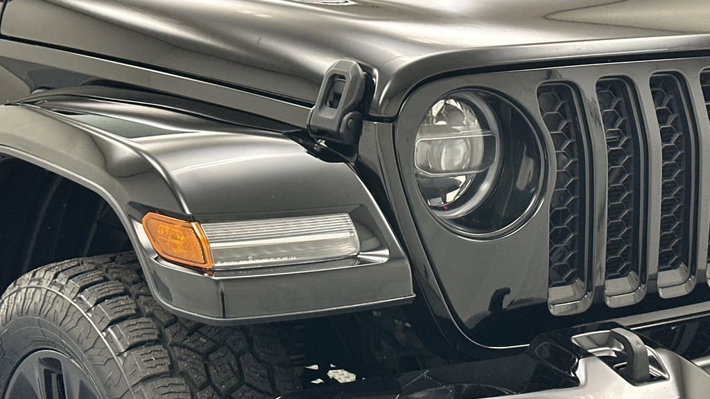 Used 2022 Jeep Gladiator Overland AWD/4WD image 24
