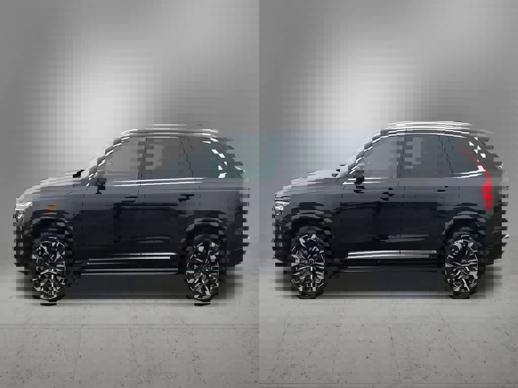 Used 2026 Volvo XC90 B6 Plus w/ Protection Package Premier image 3