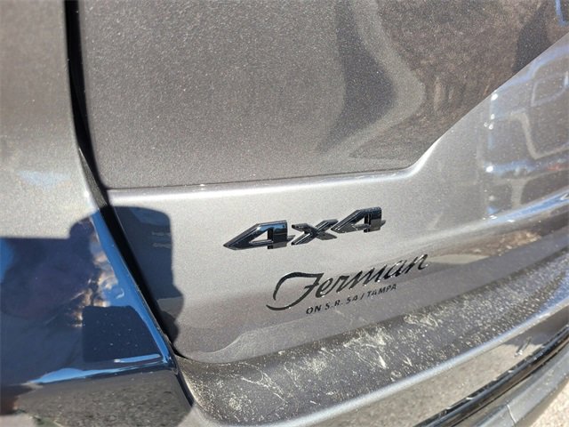 New 2025 Jeep Grand Cherokee Altitude image 12