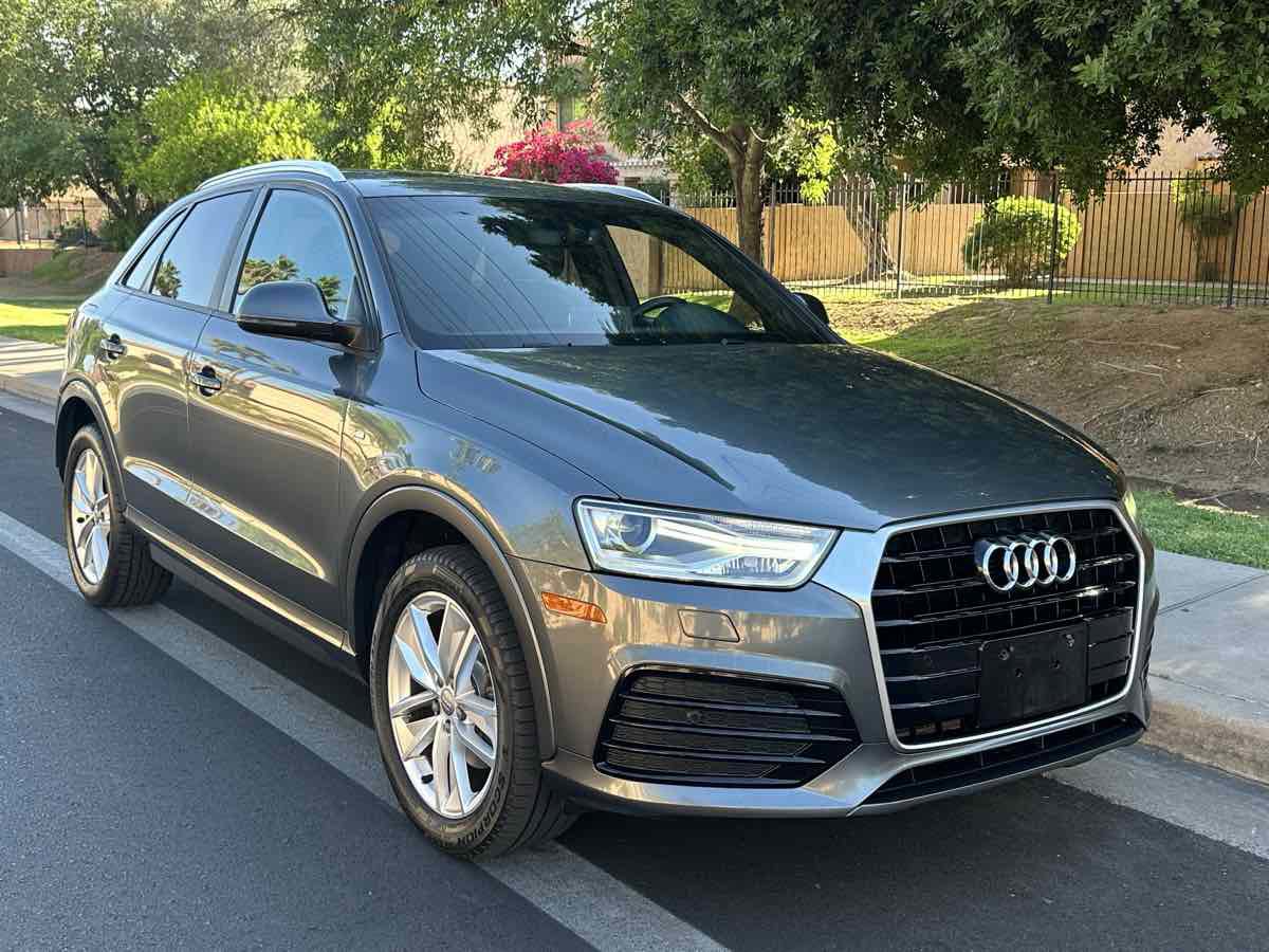 Used 2018 Audi Q3 2.0T Premium w/ Convenience Package FWD image 2