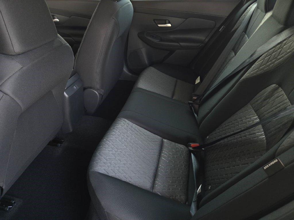 New 2027 Nissan Sentra SV w/ Floor Mat Package FWD image 10