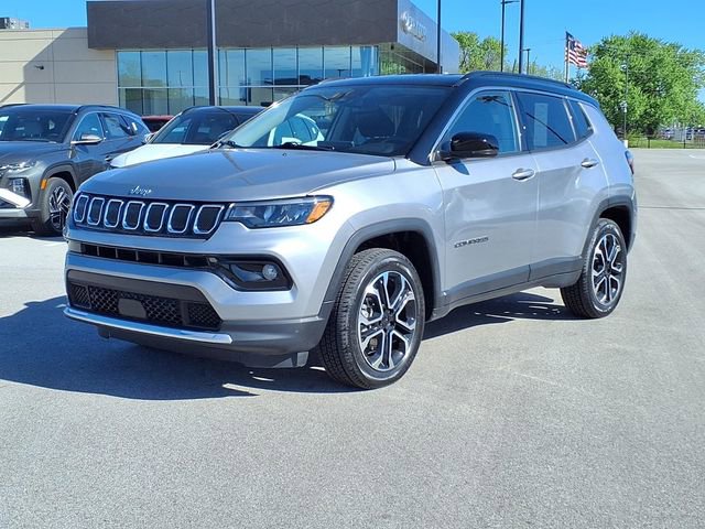 Used 2022 Jeep Compass Limited AWD/4WD image 1