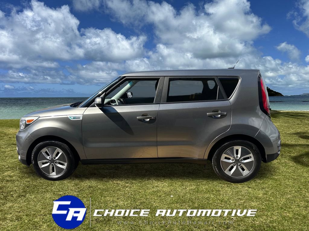 Used 2018 Kia Soul EV + image 3