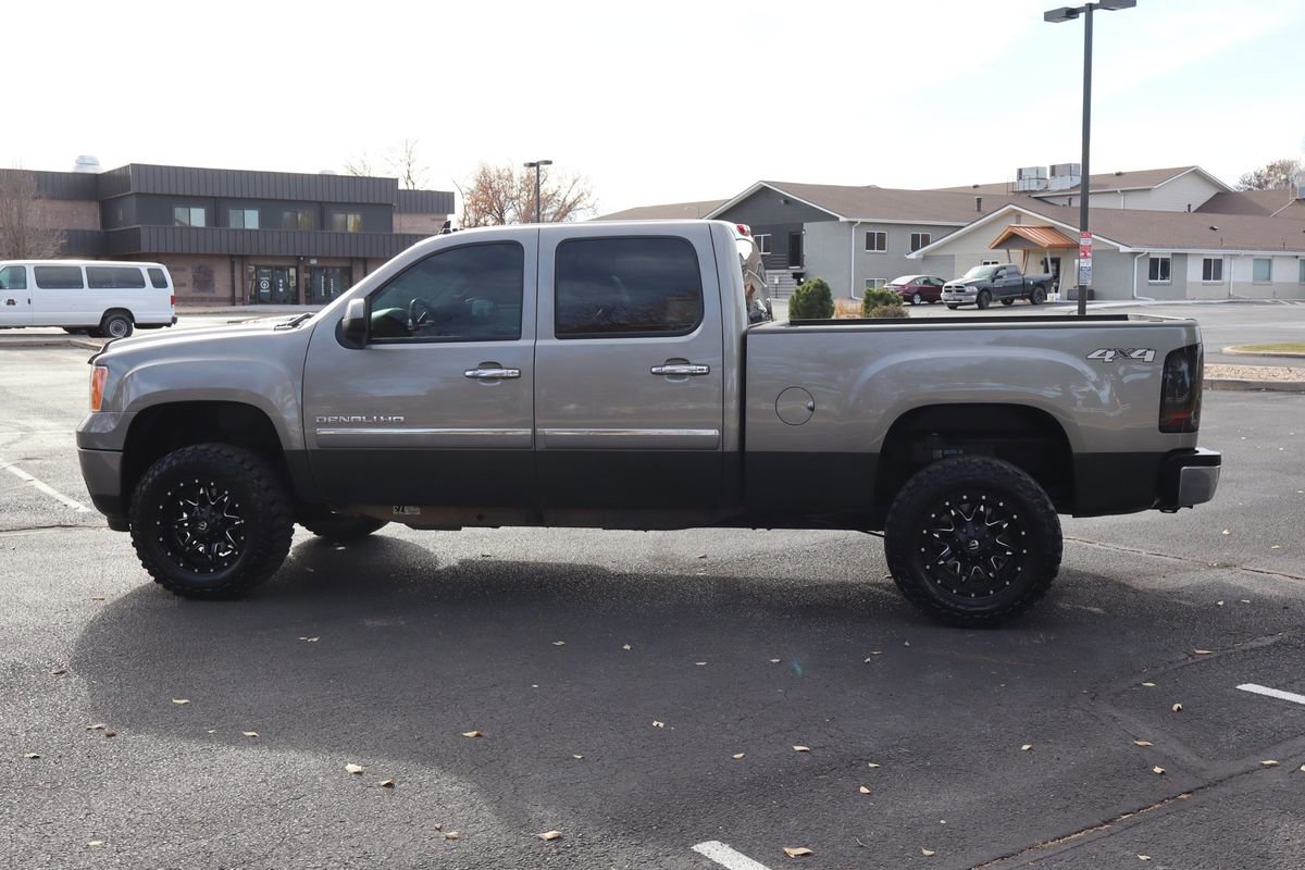 Used 2014 GMC Sierra 2500 Denali image 9