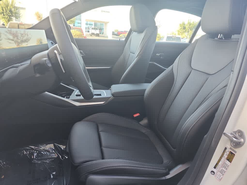 New 2026 BMW 330i Sedan w/ M Sport Package RWD image 15