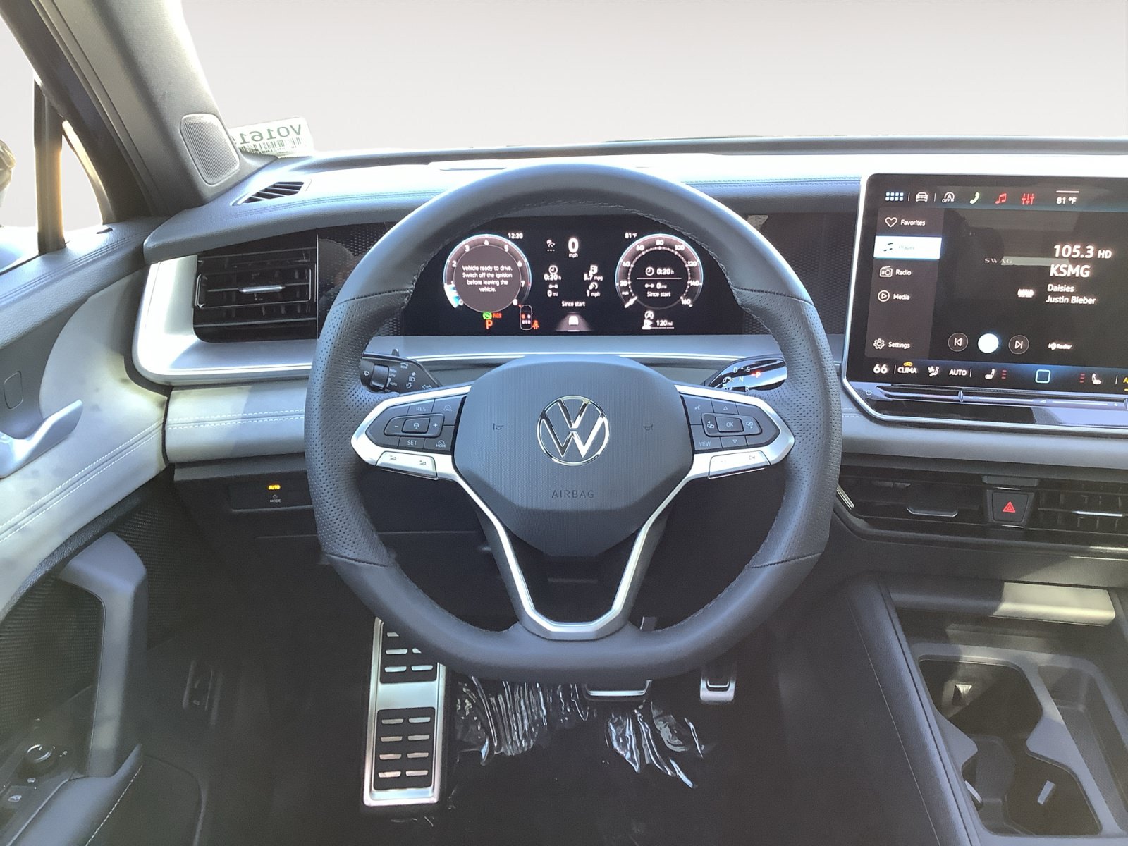 New 2026 Volkswagen Tiguan SE R-Line FWD image 15