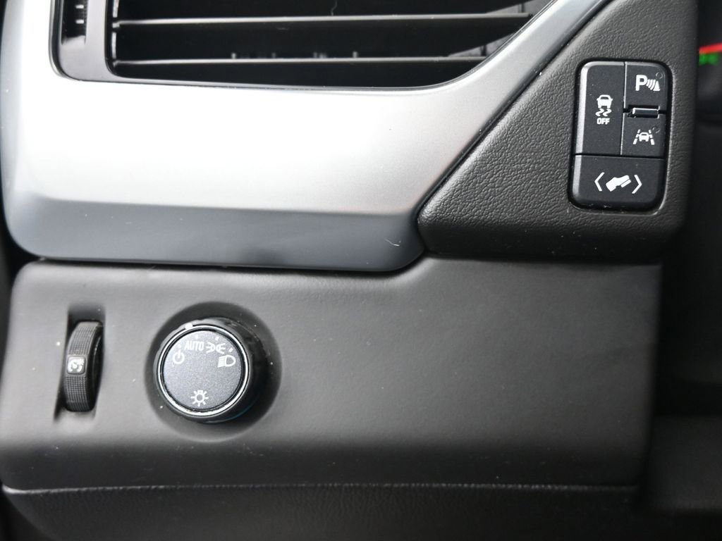 Used 2019 Chevrolet Tahoe LT image 32