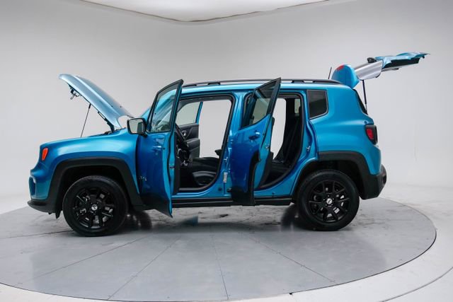 Used 2022 Jeep Renegade Latitude w/ Sun/Sound Group image 19