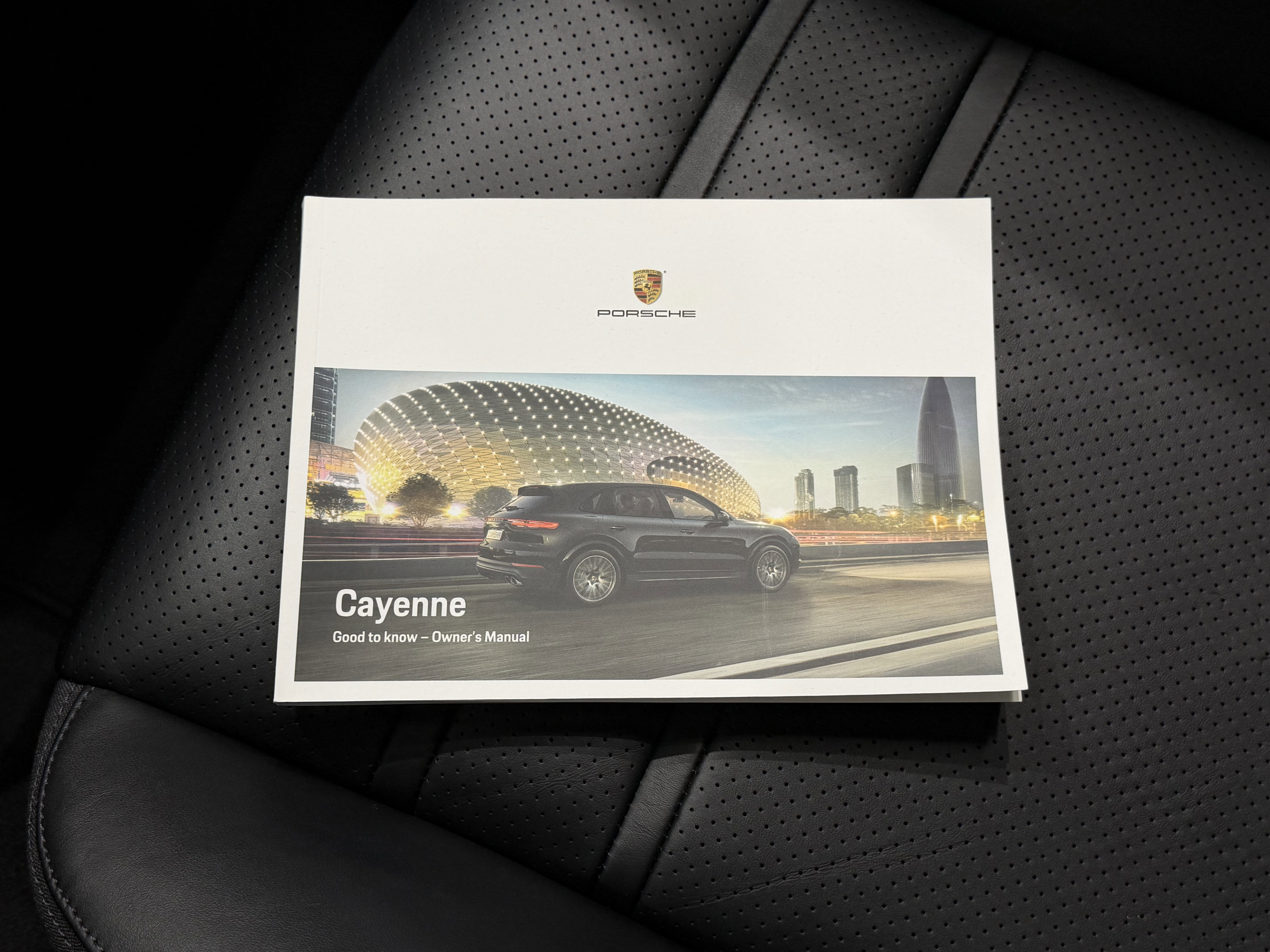 Certified 2023 Porsche Cayenne Platinum Edition image 62