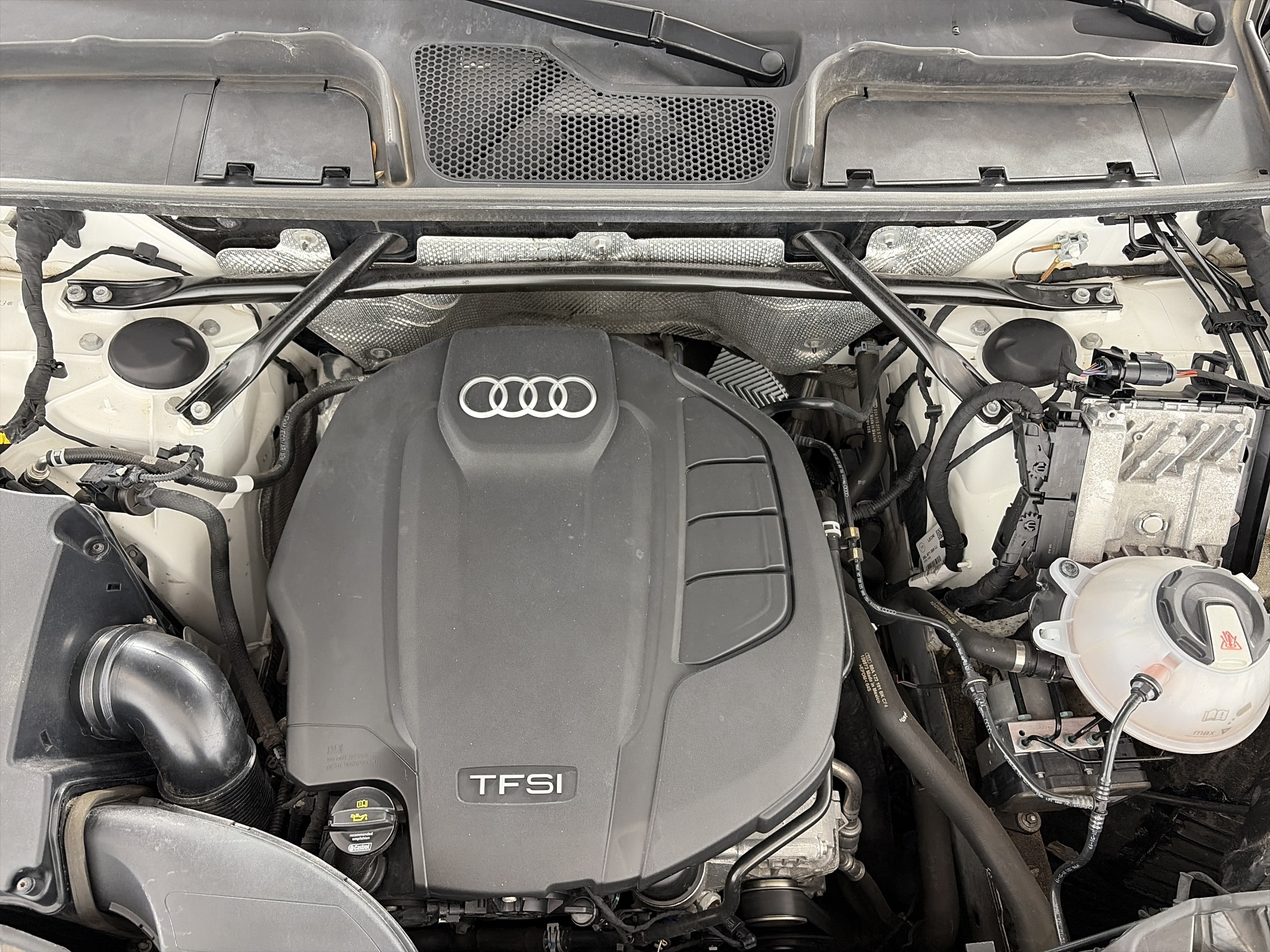 Used 2020 Audi Q5 2.0T Premium AWD/4WD image 11