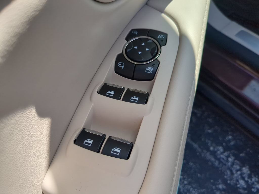 Used 2019 Lincoln MKZ Reserve w/ Reserve Plus Package FWD image 17