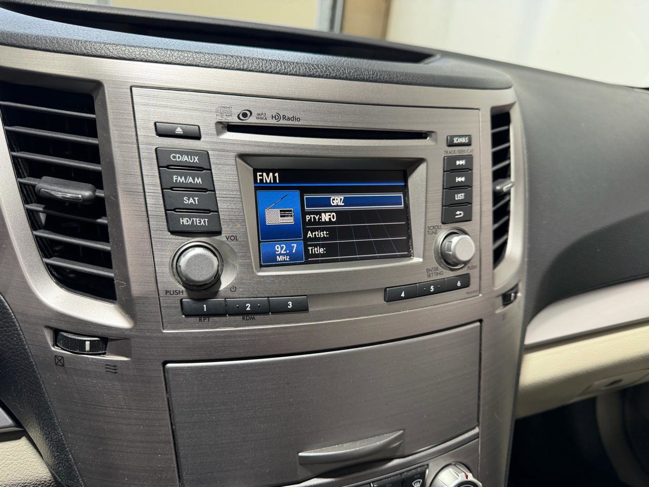Used 2014 Subaru Outback 2.5i Premium AWD/4WD image 30
