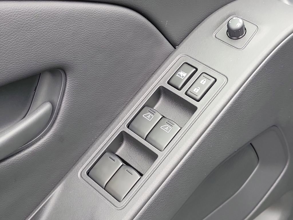 Used 2026 Nissan Frontier SV w/ SV Convenience Package image 16