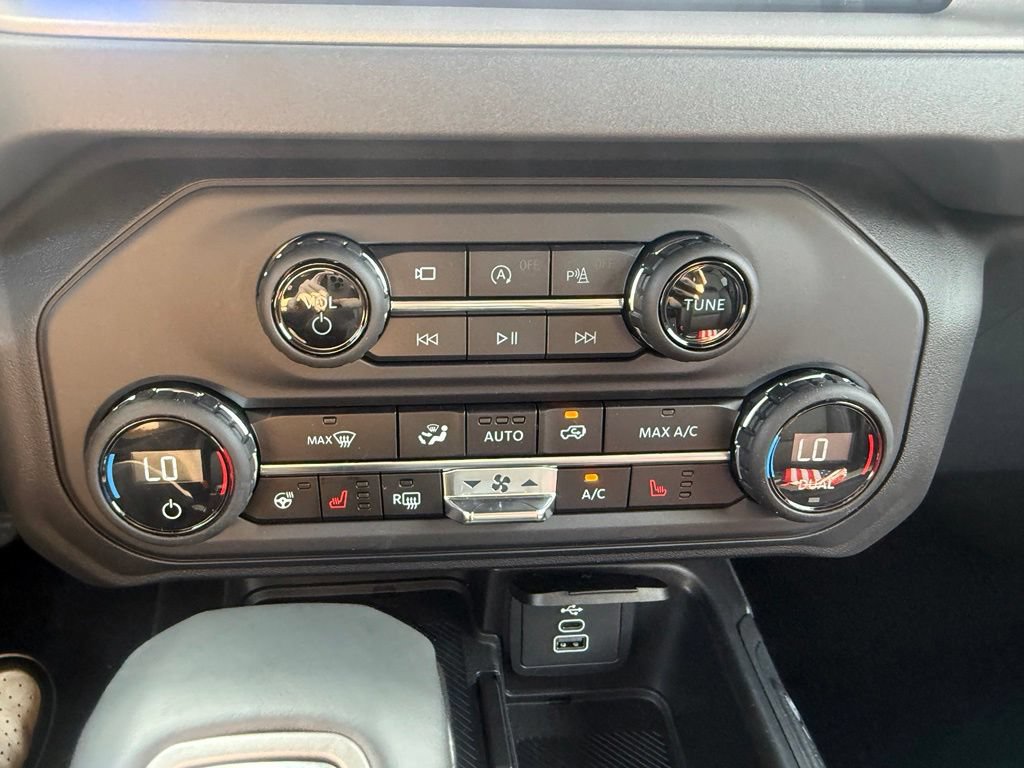 New 2026 Ford Bronco Outer Banks AWD/4WD image 23