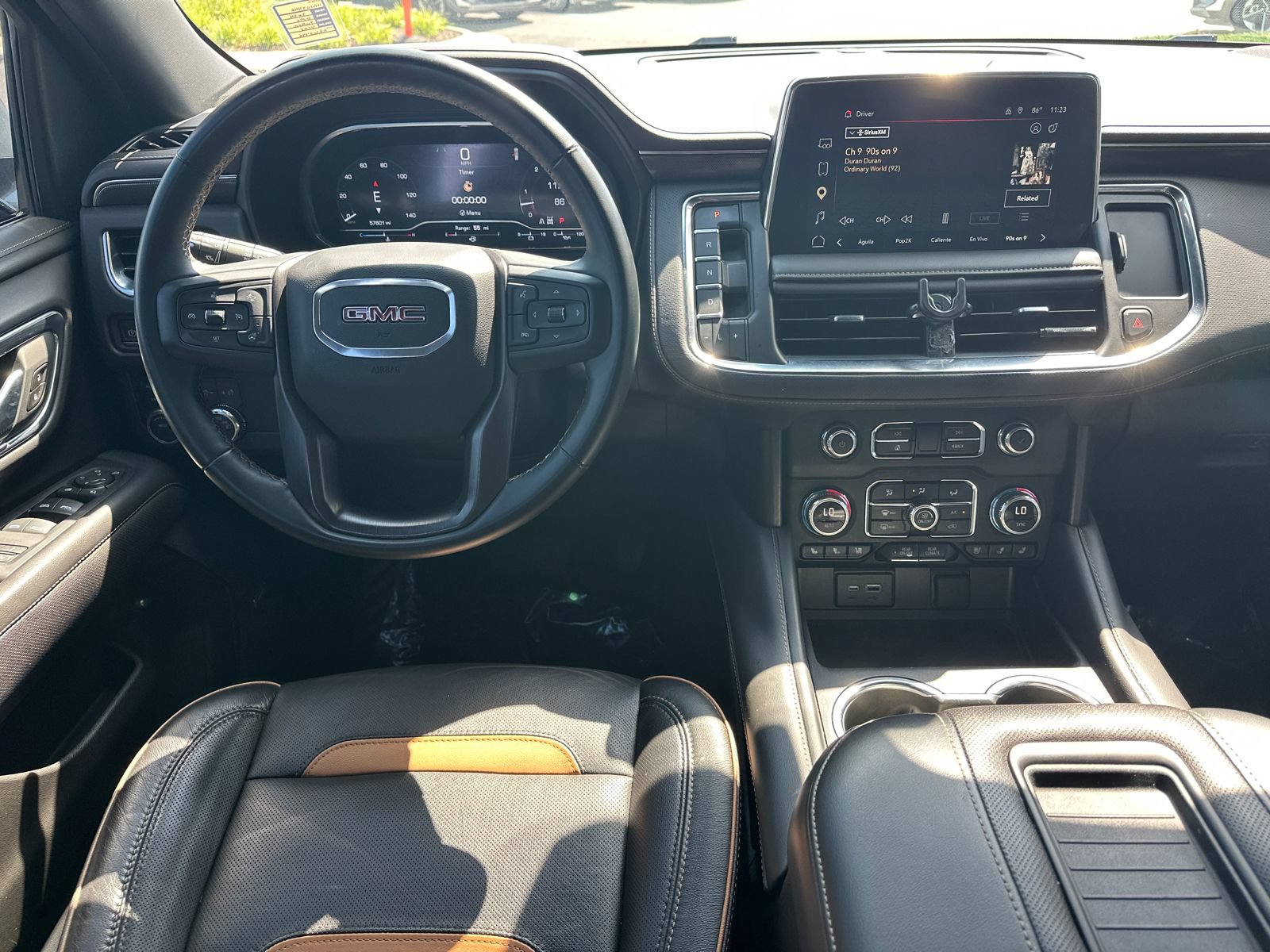 Used 2024 GMC Yukon AT4 AWD/4WD image 19