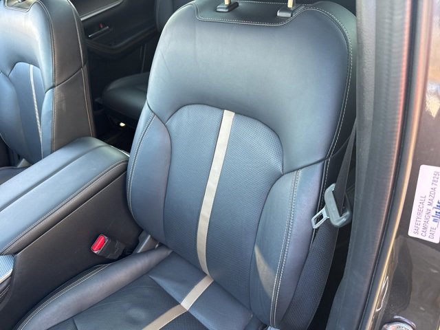 Used 2025 MAZDA CX-90 3.3 Turbo w/ Premium Plus Pkg image 16