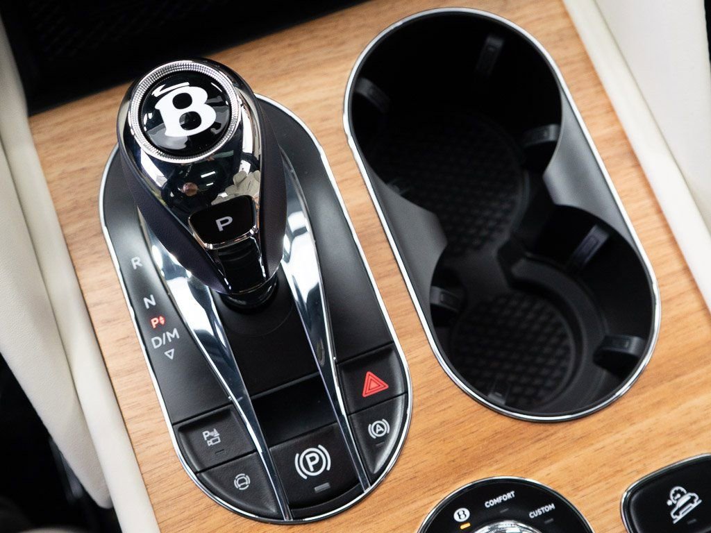 New 2025 Bentley Bentayga Extended Wheelbase image 33