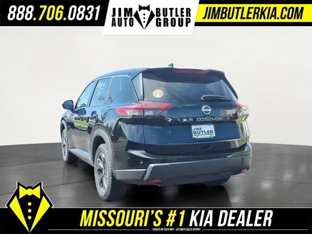 Used 2025 Nissan Rogue SV FWD image 4
