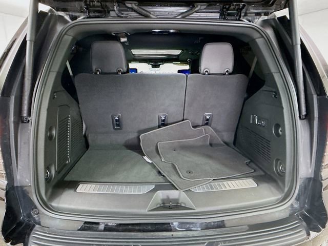Used 2025 Chevrolet Tahoe Premier AWD/4WD image 31